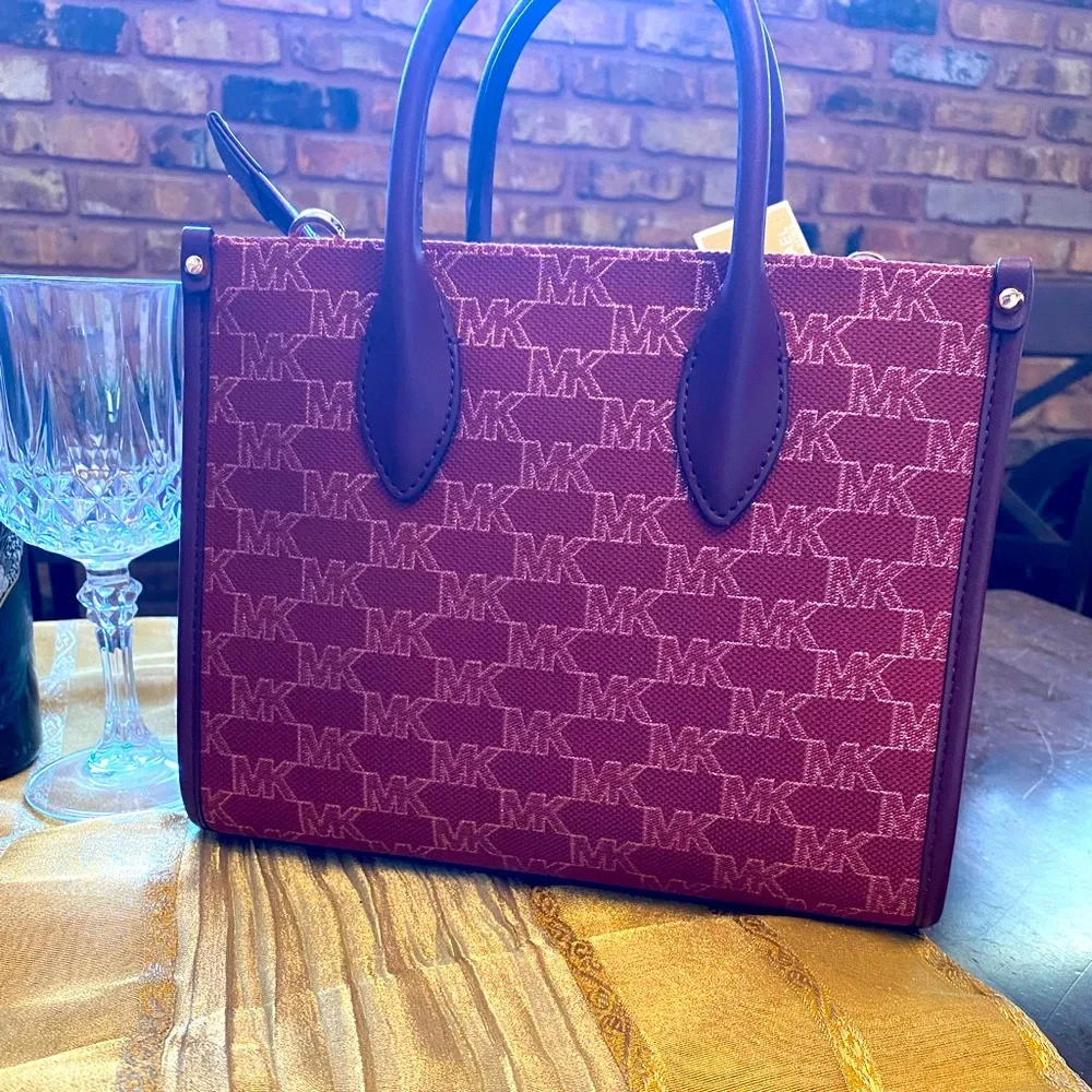 New with Tags - Michael Kors combination purse and wallet. - Picture 3 of 15
